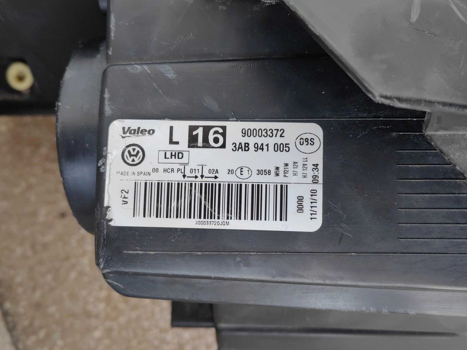 Фар VW Passat B7 ляв / Фар Пасат 7 / Фар Passat 7 Оригинален