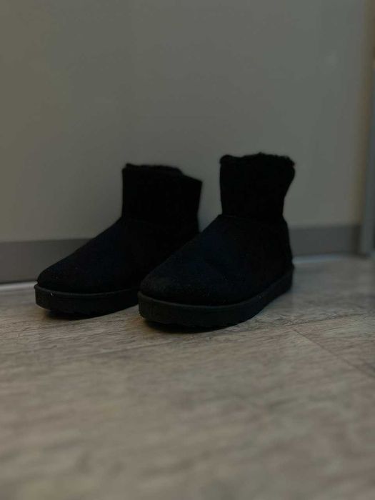 Угги новые на мальчика
