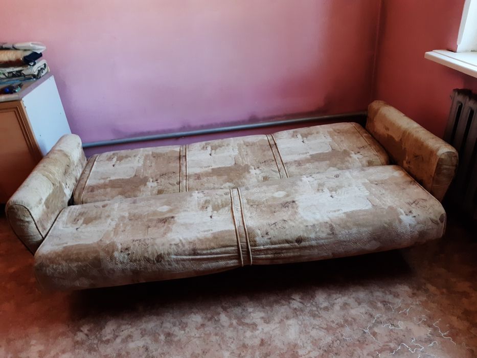 Диван веллюровый