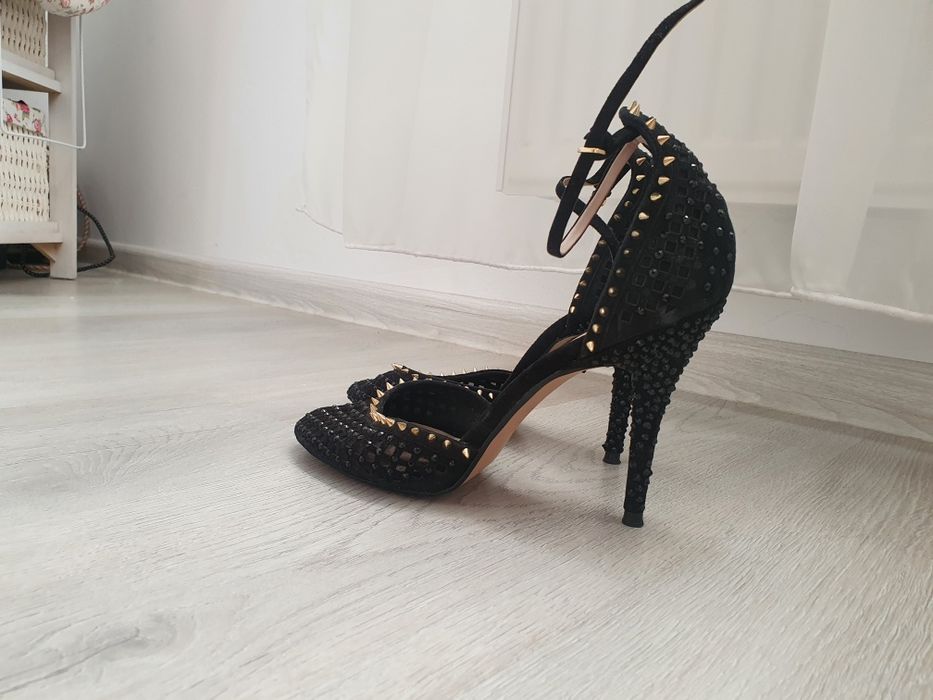 Pantofi foarte eleganți Zara