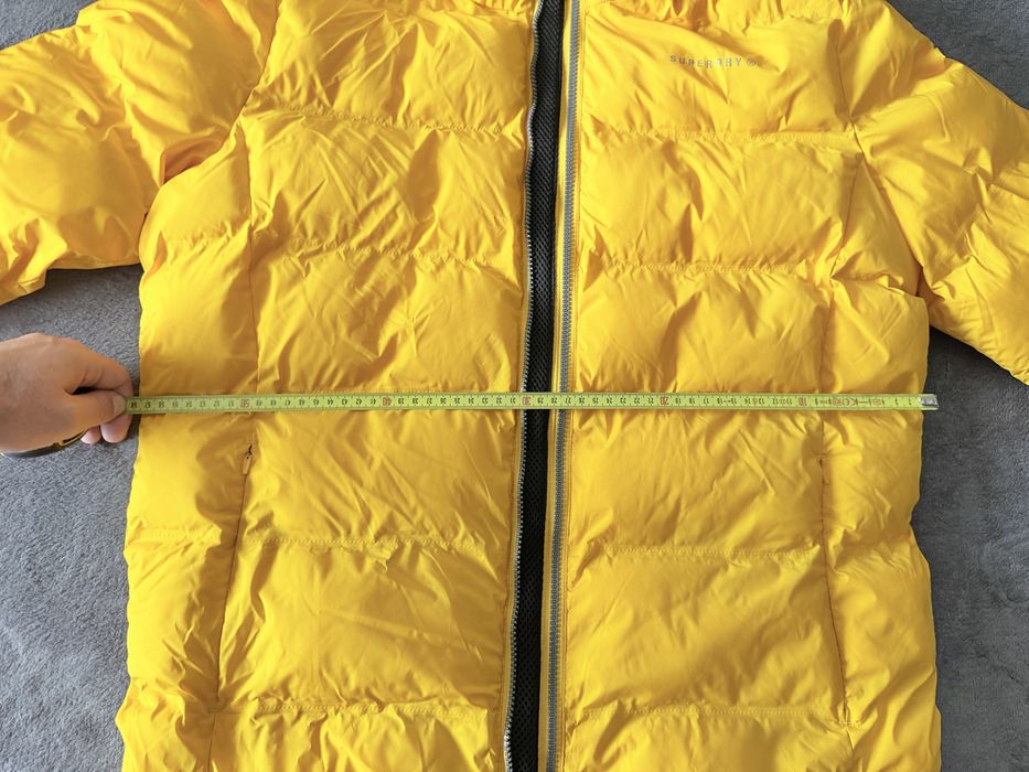 Superdry geaca barbateasca cu vatelina culoare galbena marimea M in stare foarte buna