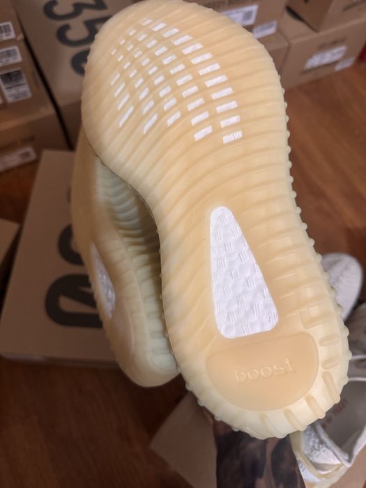 Adidas Yeezy 350 V2 Light 43 1/3, 44 2/3, 45 1/3