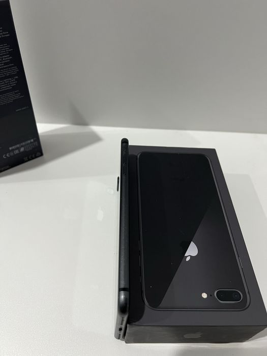 Iphone 8 Plus 64 GB Space Gray