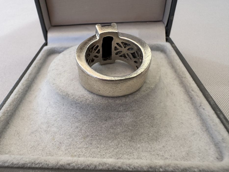 Inel din argint, onix si cubic zirconia