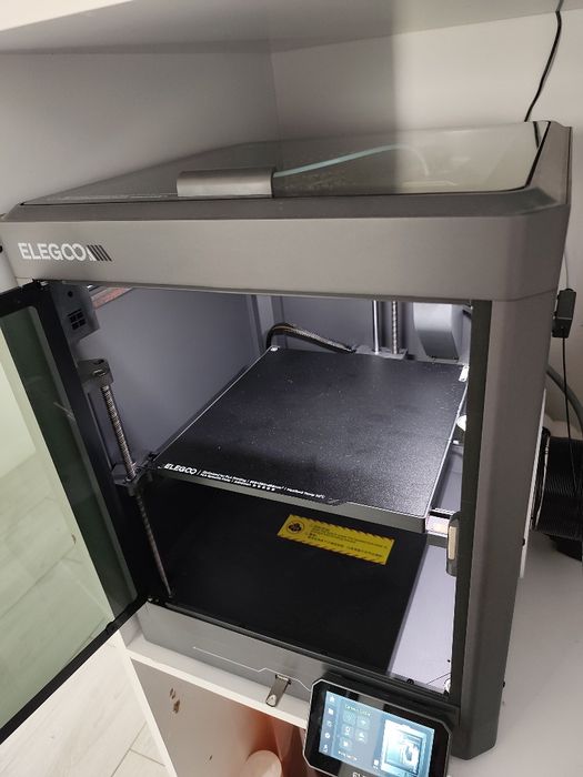 Imprimanta 3D Elegoo Centauri Carbon