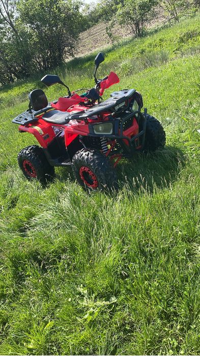 Dau atv de 125cc automat la schimb pe un cros tot de 125cc