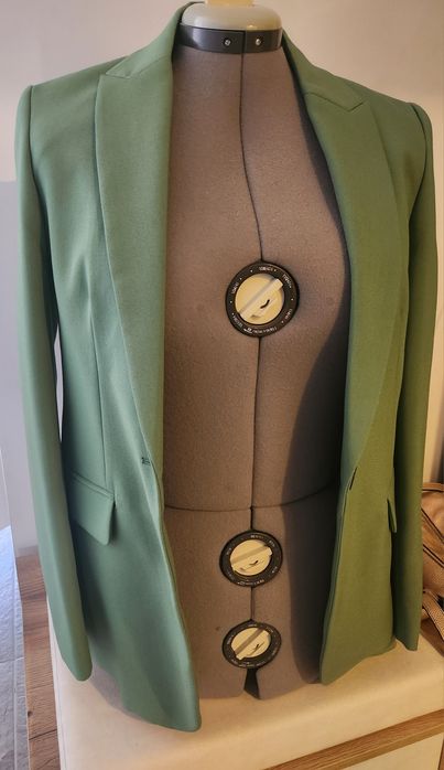 Сако Zara S-размер