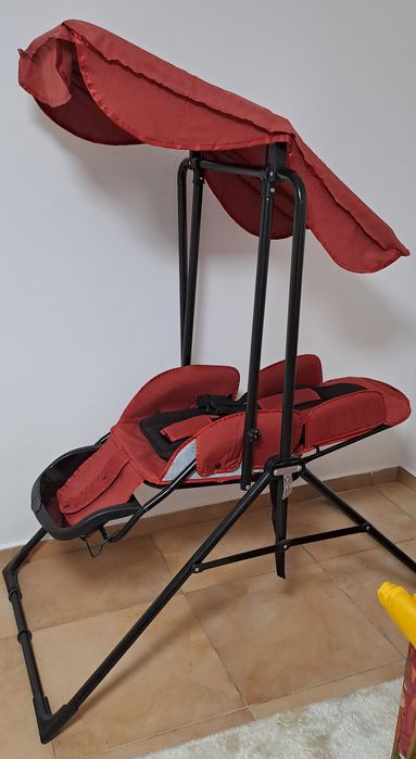 Детска люлка със сенник