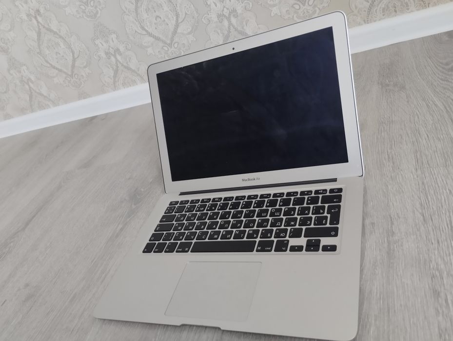 Продам MacBook Air.