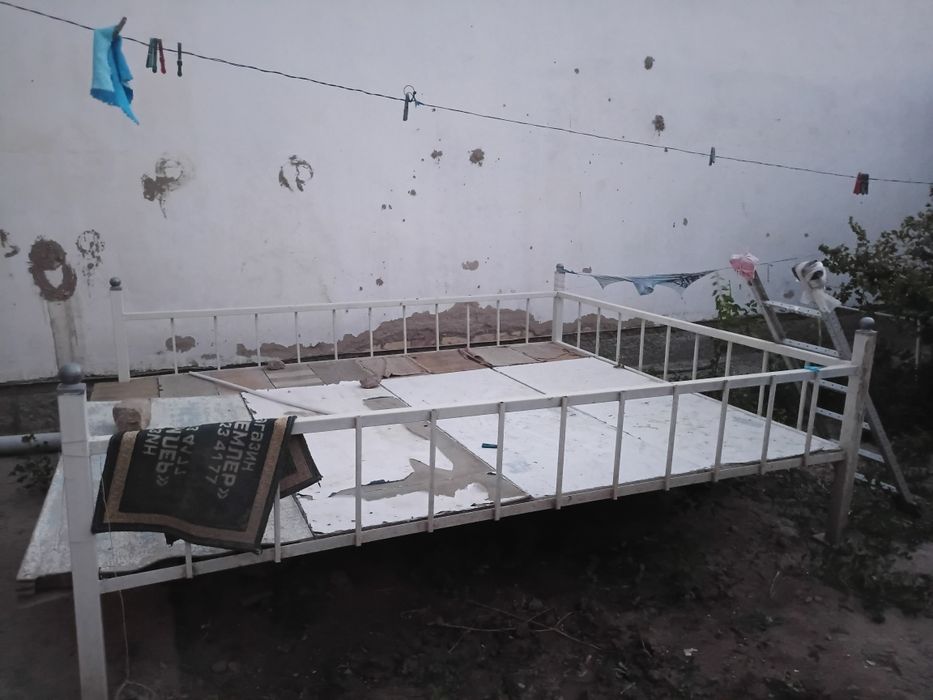 Тапчан бар сатылады срочно