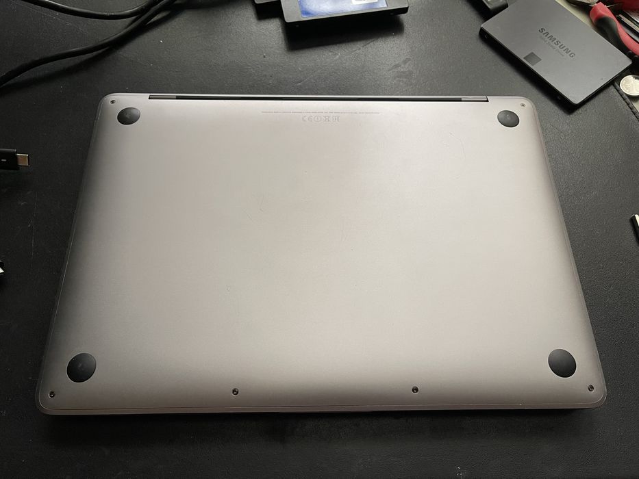 Laptop Apple Macbook Pro 17 2017 A1708 I5-7360U 8GB RAM SSD 256GB Intel UHD Graphics MacOS Sequoia DEFECT( Backlight Display defect,  SSD defect)