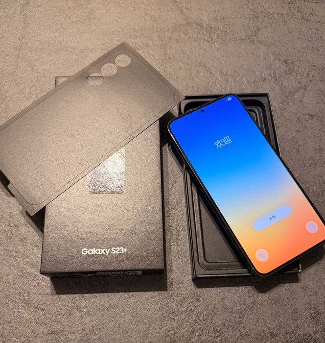 Samsung Galaxy S23 plus + Watch4 Classic 42mm