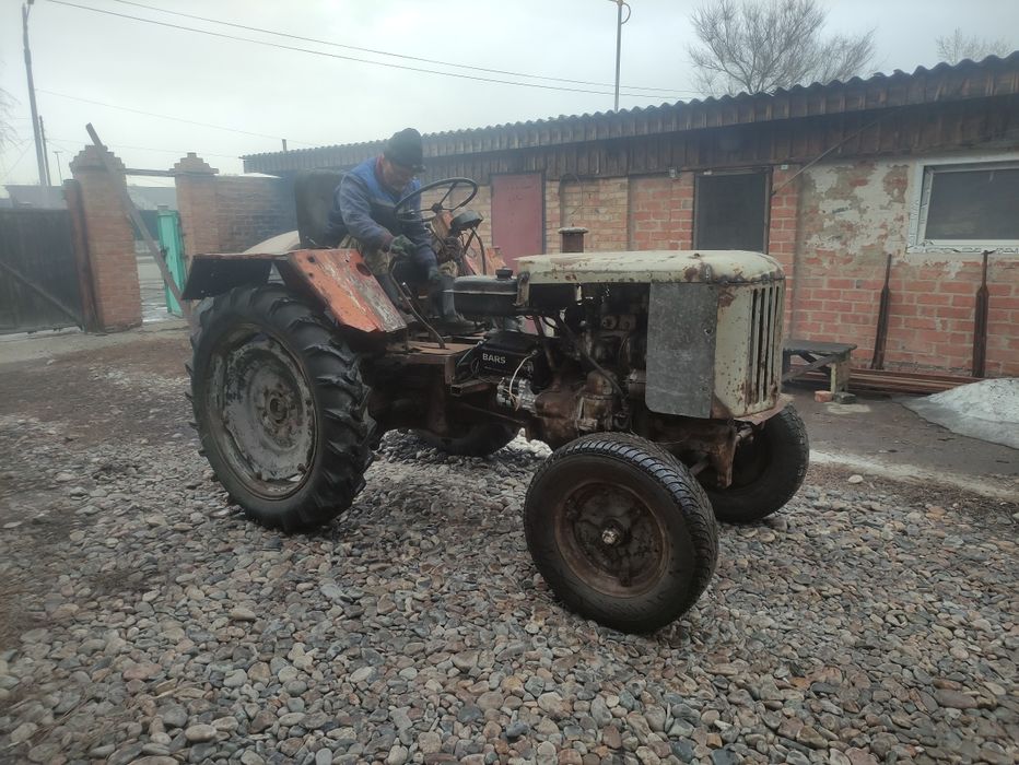 Продается трактор