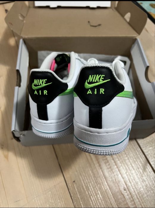 Vând Nike Air Force “Green Swoosh” GS