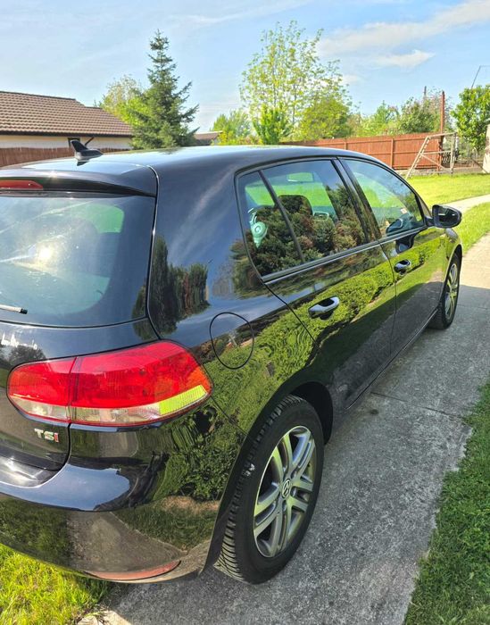 WV Golf 6, an 2011, negru