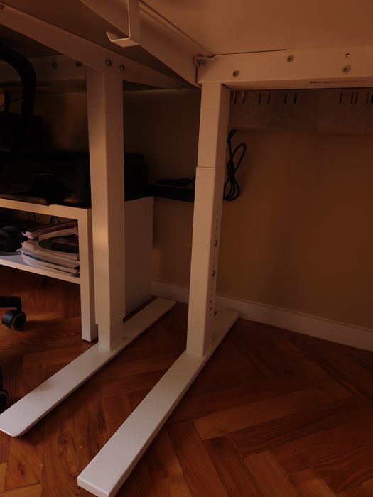 Birou IKEA MITTZON 120 × 80 cm, alb | Garanție rămasă 8 ani | Negociabil