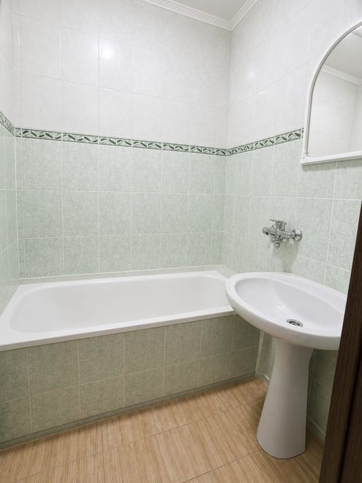 Продаётся 2х комн кв на Аллее Славы