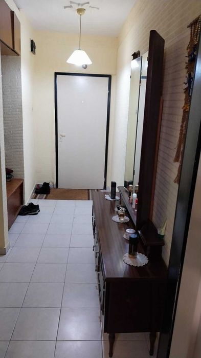 Продава се Двустаен апартамент в Търговище, Център - 68 кв.м за 1200 €/кв.м - Снимка #2