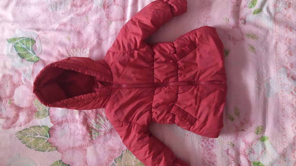 Курточки на девочку