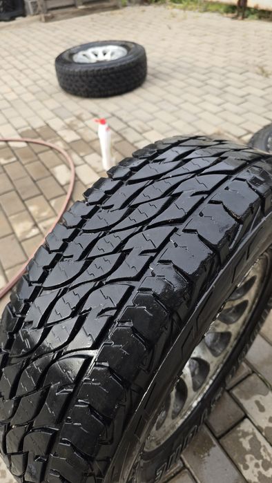 A/T Шины 235/75 R15 на дисках