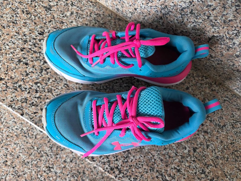 Дамски маратонки Under Armour,  38