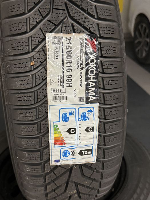Set roti iarna Yokohama pentru Suzuki S-Cross/SX4/Vitara  205/60/16 99H