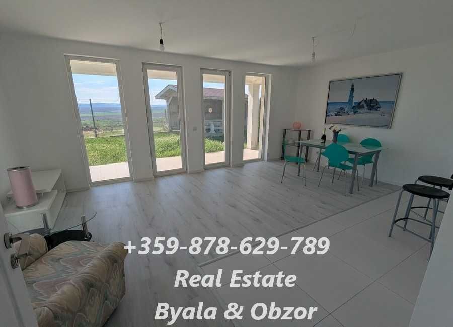 Просторен тристаен апартамнет с две бани