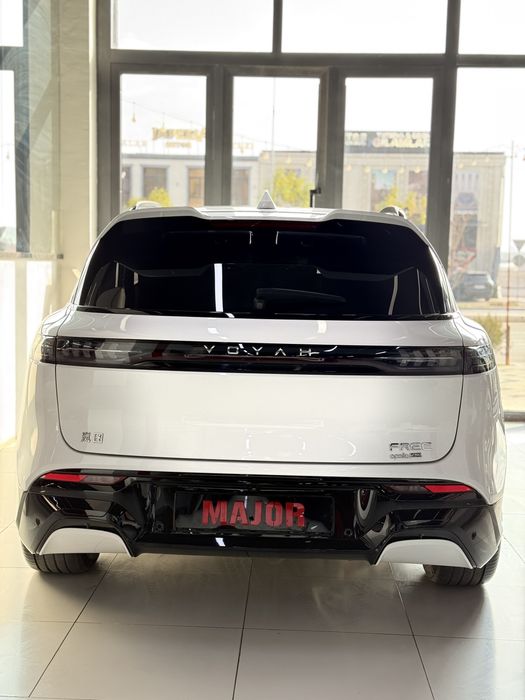 Voyah free 318 Full pozitsiya