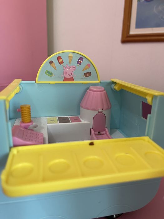 Jucarie masha and the bear picnic ,peppa pig truck ice cream,