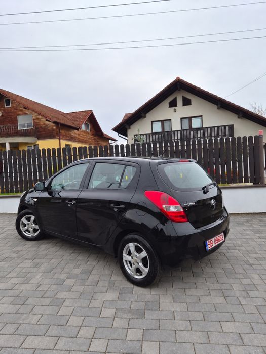 HYUNDAI i20 2012 — imagine 3