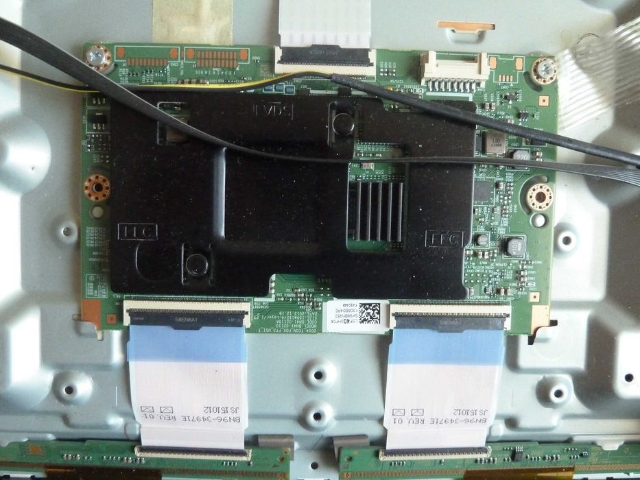 BN41-02353-dezmembrez samsung ue46J6250 smart cu ecran spart,