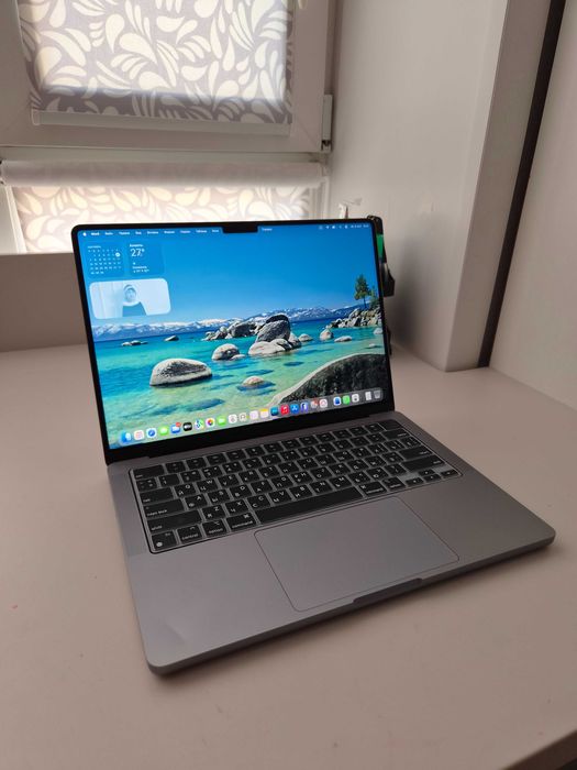 Macbook Pro 14 M3 1 терабайт