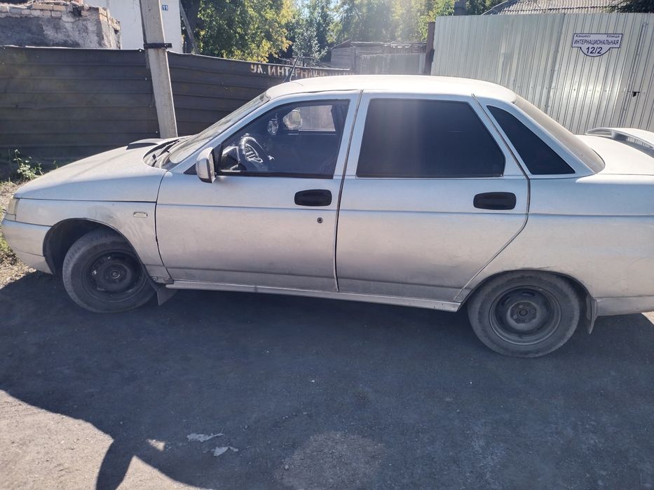 Продаю авто ваз 2110