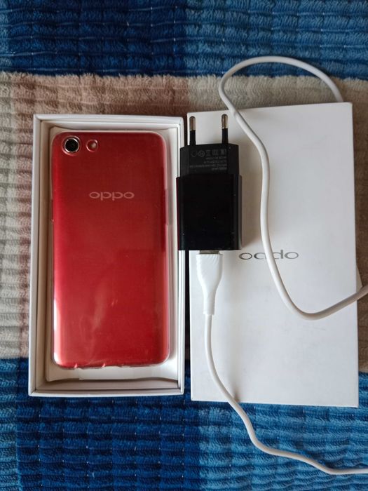 Продам Оппо А83 нА 128гб