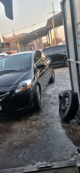 Tayota yaris yilli 2006