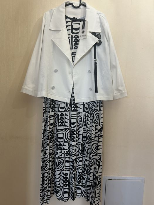 Продам платье-костюм новый