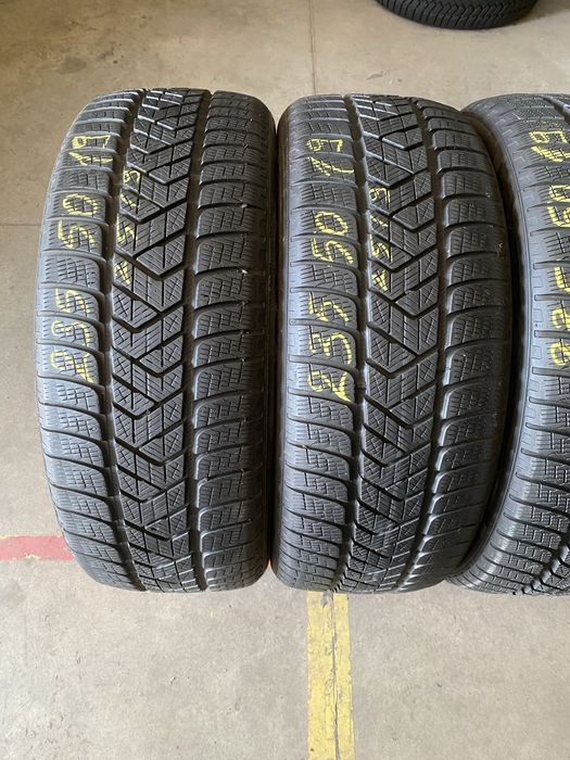 Anvelope iarna 235/50/19 Pirelli Sottozero 3 235 50 19 R19