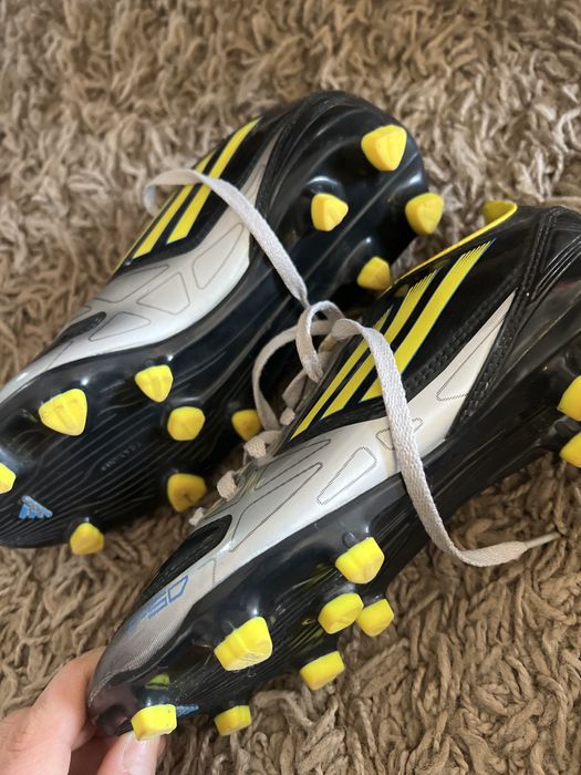 Обувки Adidas F50
