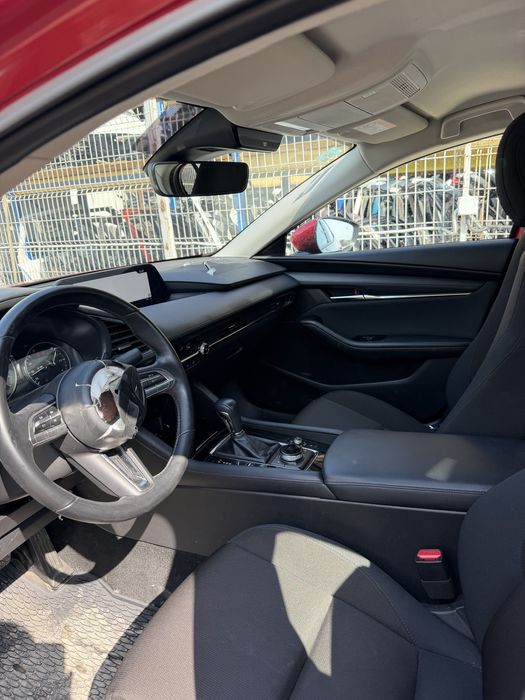 Mazda 3 2022 AUTOMAT 16.000 KM 2.0 BENZINA + ELECTRIC usor avariat / avariate