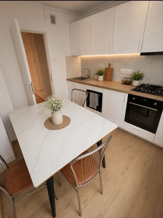 Persoana fizica Apartament 80 mp / 2 băi / 3 balcoane / prima închiriere