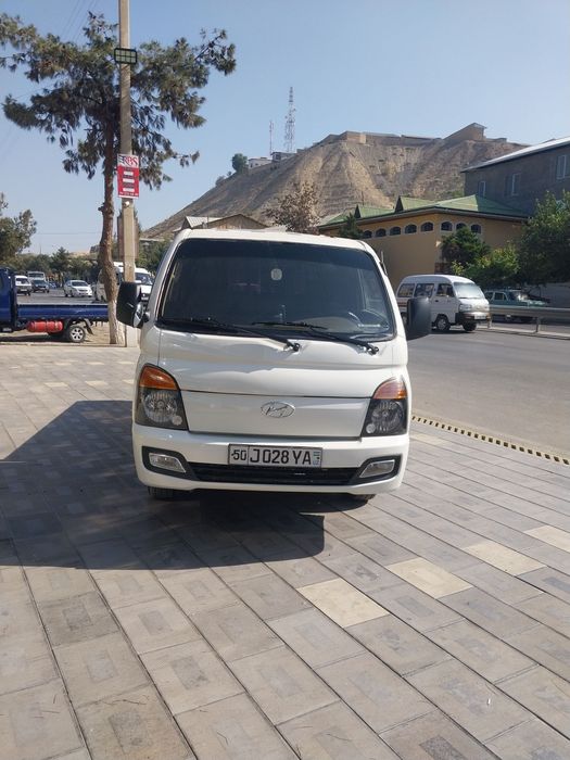 Hunday portret sotiladi