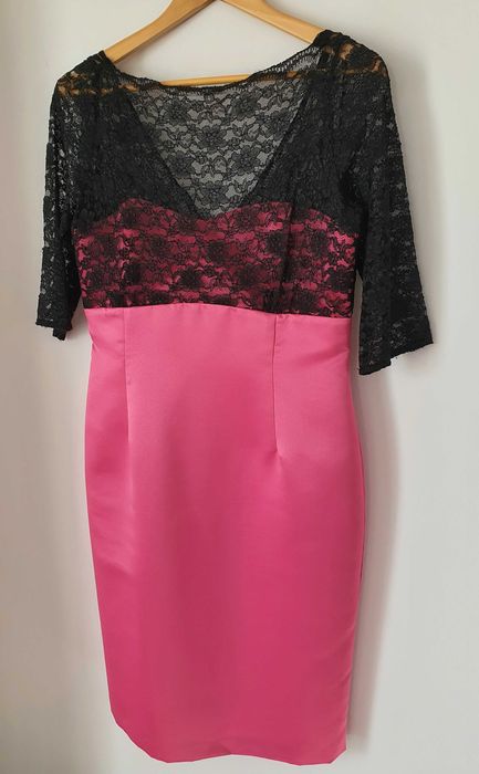 Rochie neagra cu roz