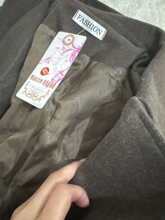 Пальто новое продам