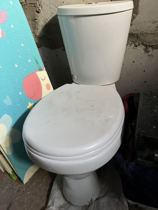 Продам бу Унитаз