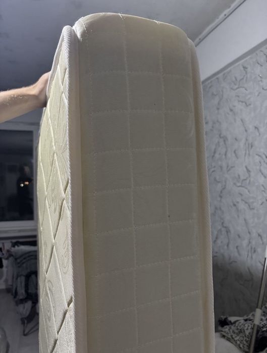 Продам матрас б/у