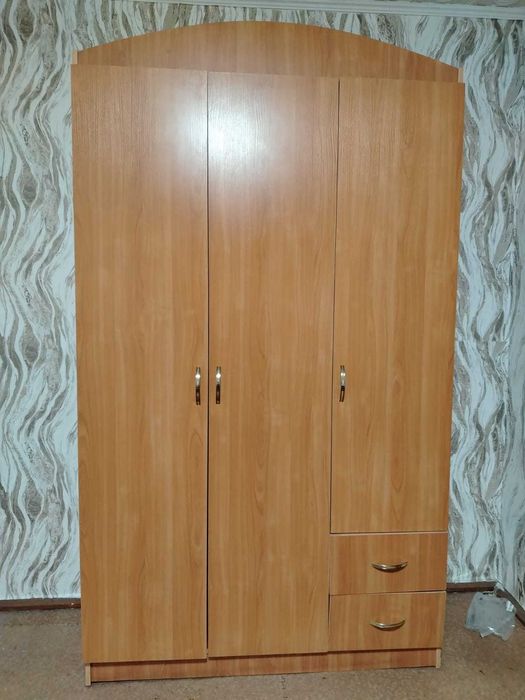 Плательный шкаф.  Срочно!