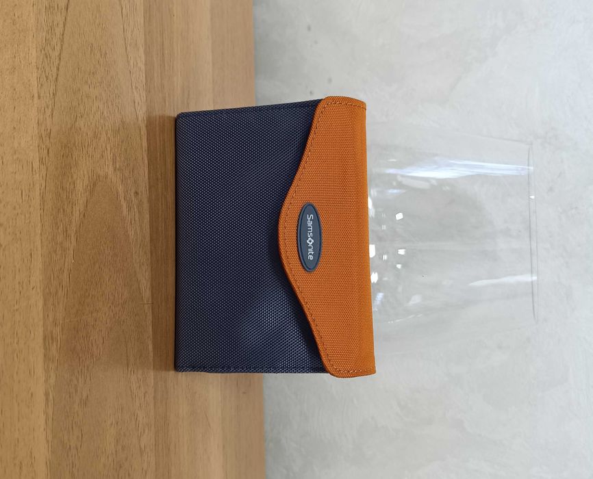 Samsonite-Чисто Ново
