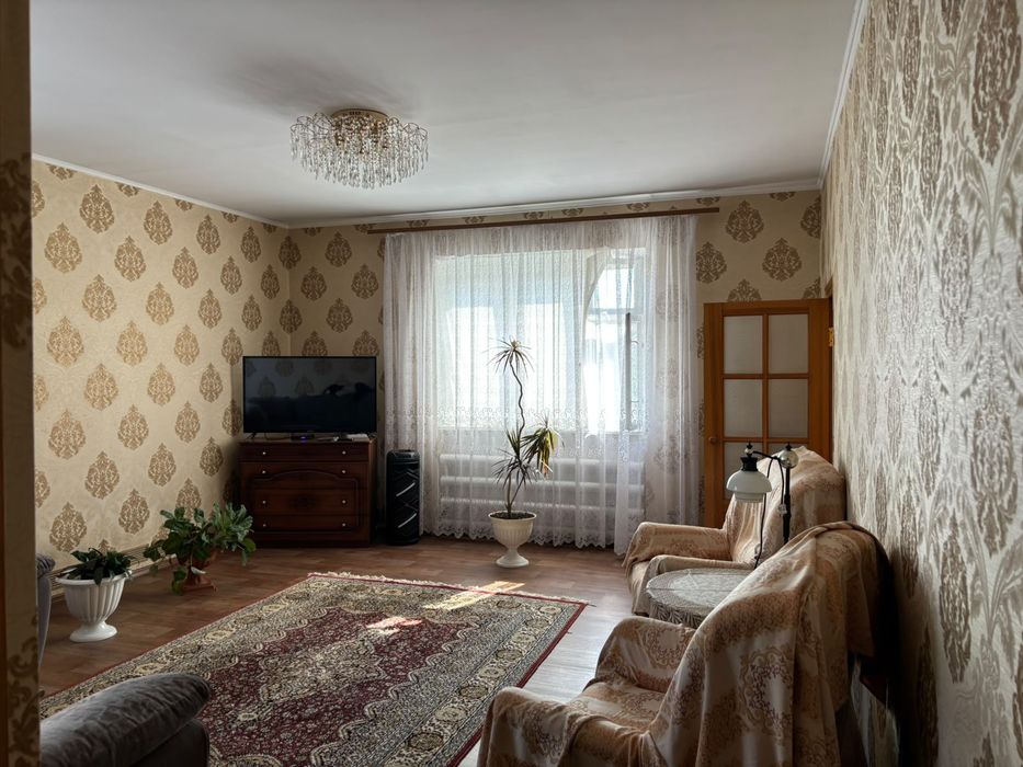 Продам дом 2 яруса 10 соток