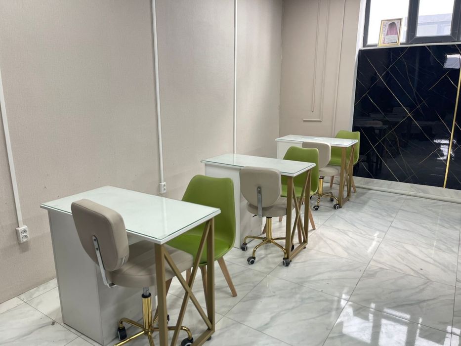 Салонның заттары сатылады.