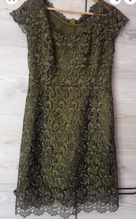 Платье кружевное